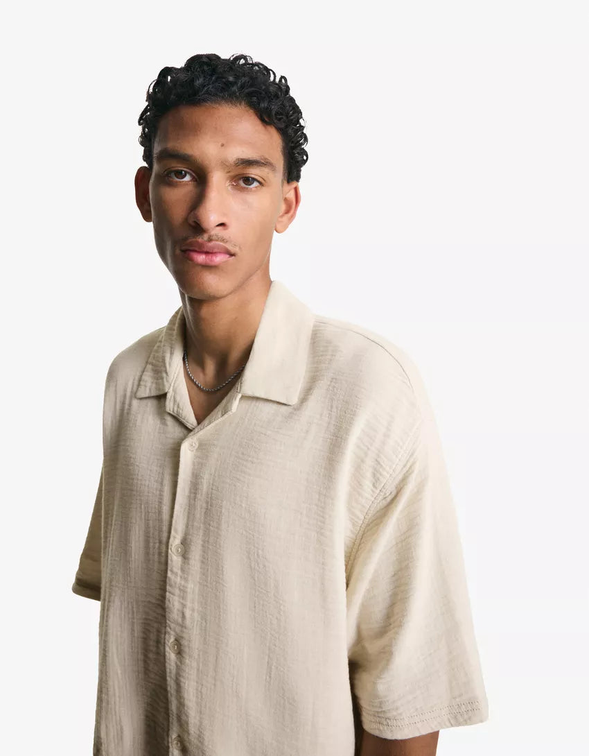 Rövid ujjú ing BERSHKA, bézs