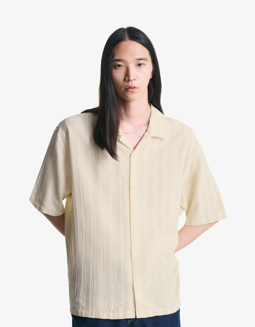 Rövid ujjú ing BERSHKA, krémszínű