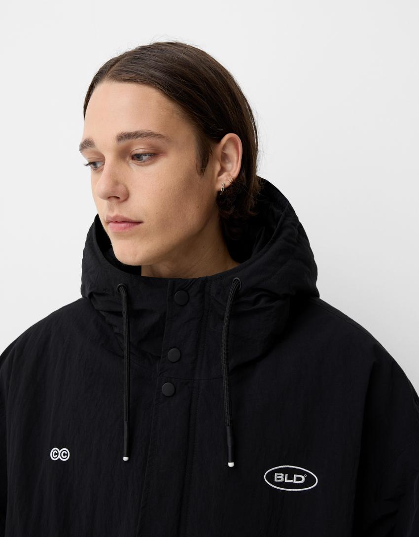 Dzseki BERSHKA, fekete