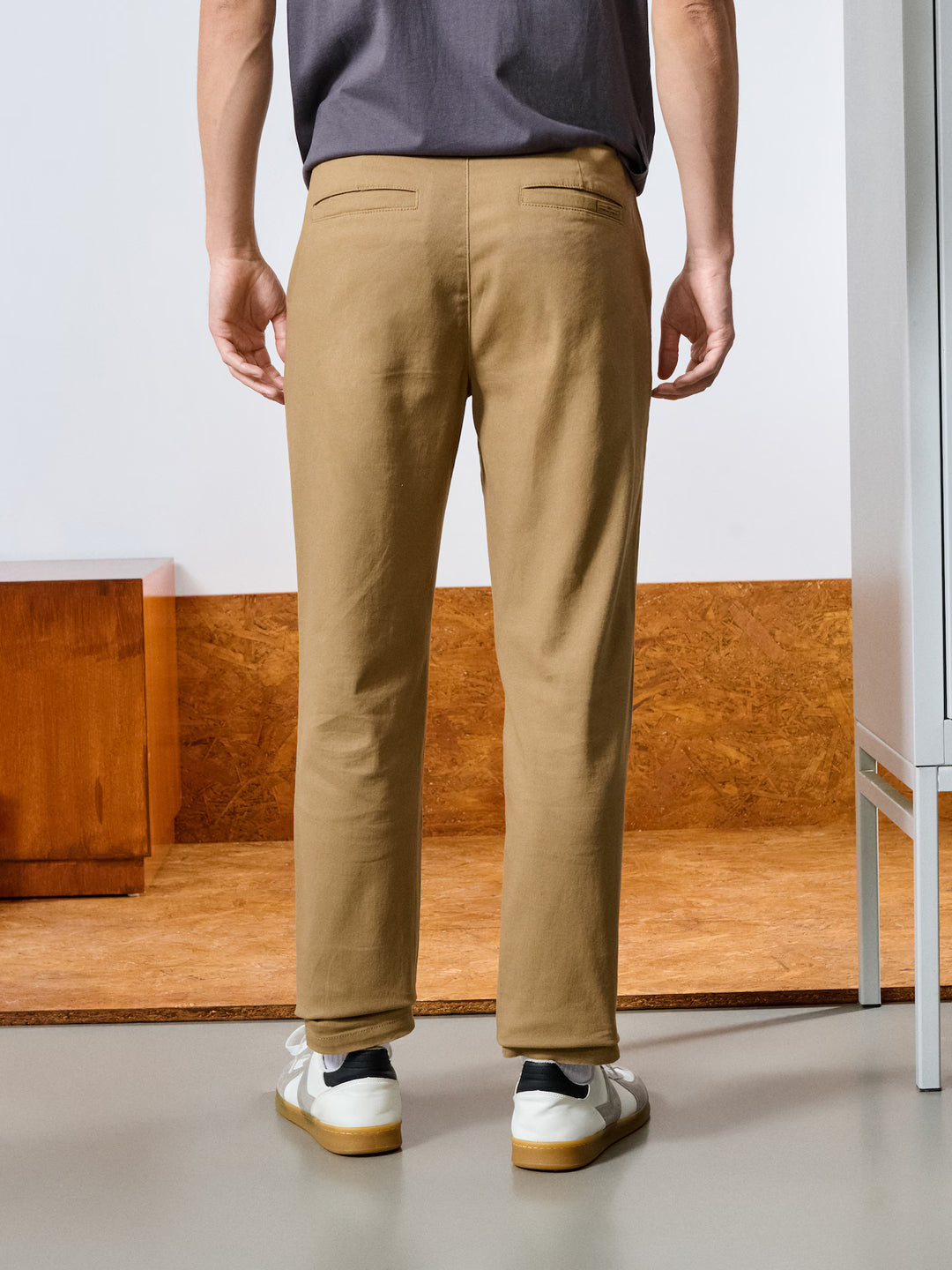 Pantaloni SINSAY, maro