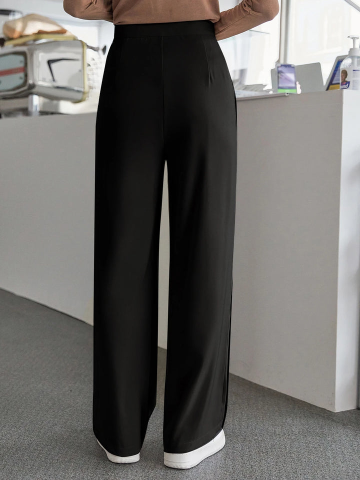 Pantaloni Dazy by Shein, negru