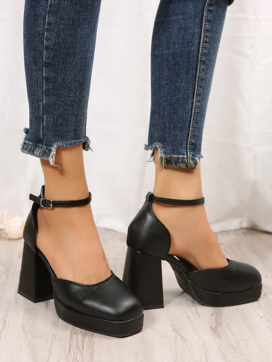 Pantofi SHEIN, negru