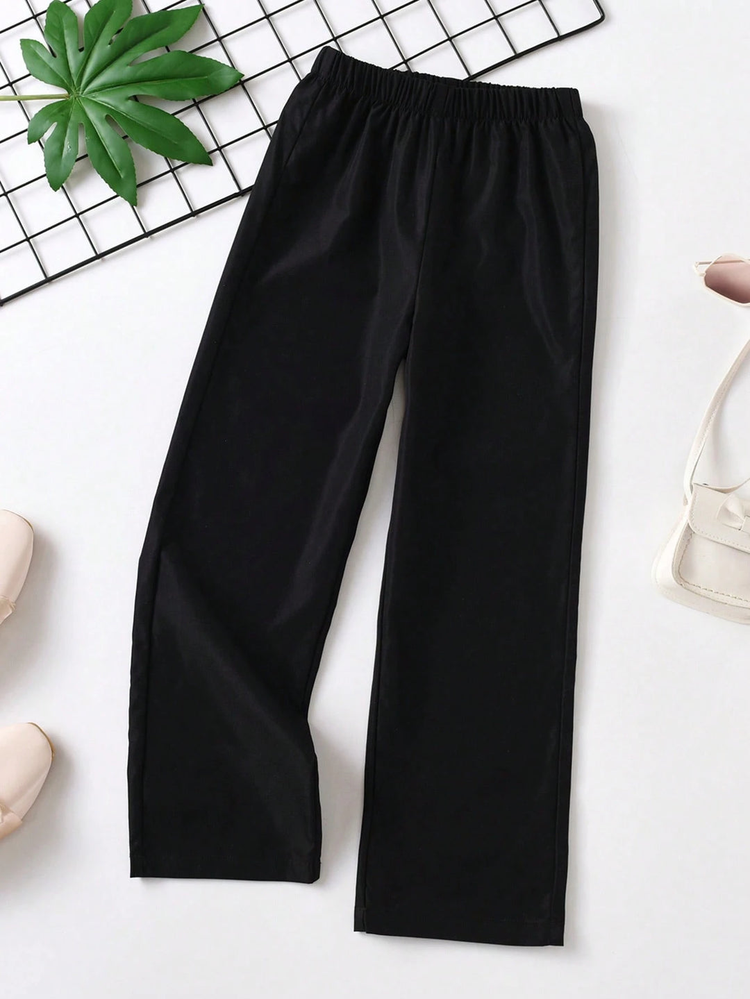 Pantaloni SHEIN, negru