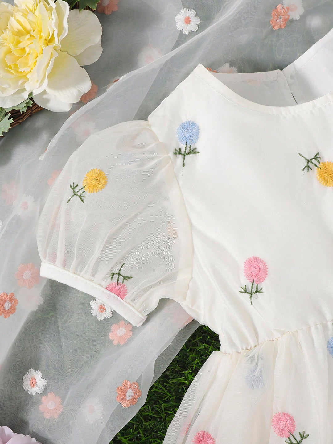 Rochie SHEIN, alb