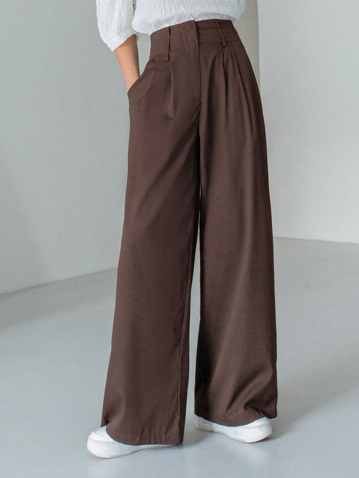 Pantaloni SHEIN, maro