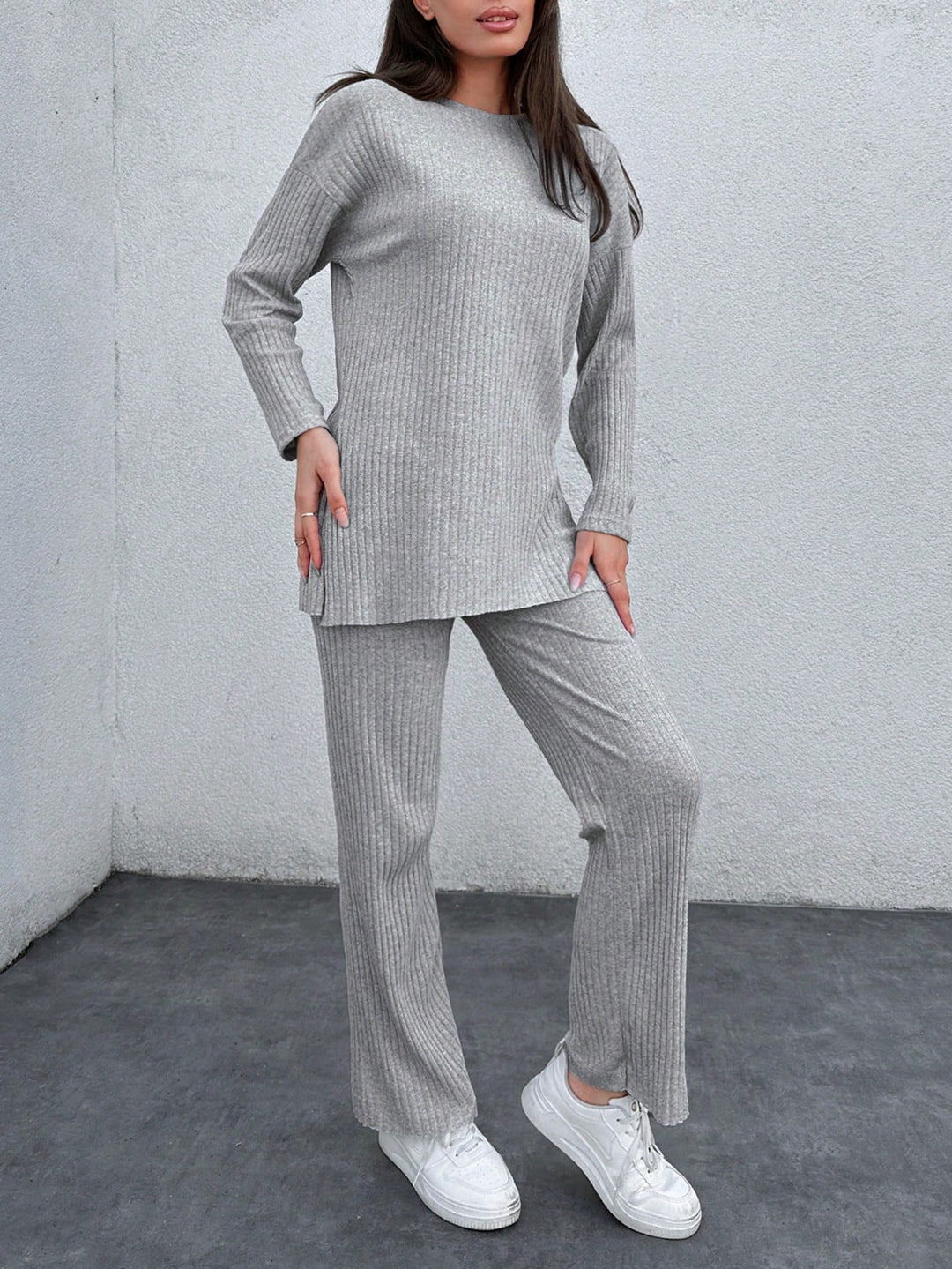 SHEIN együttes, szürke