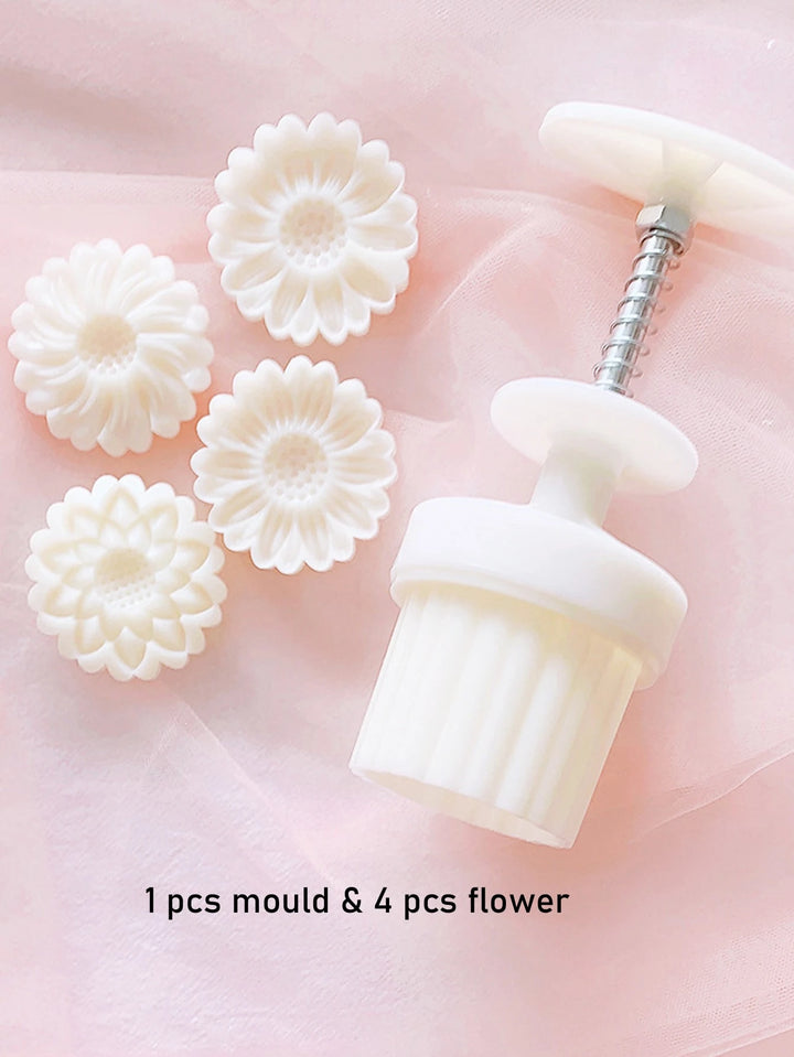 Set forme pentru tort SHEIN, crem