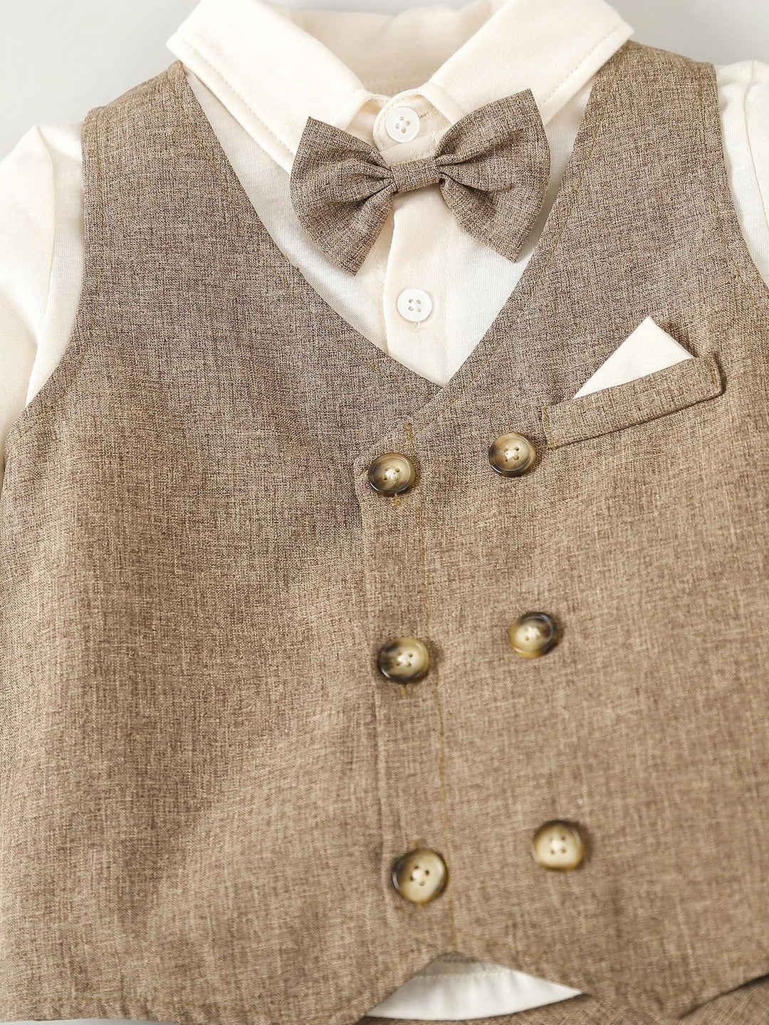 Costum SHEIN, maro