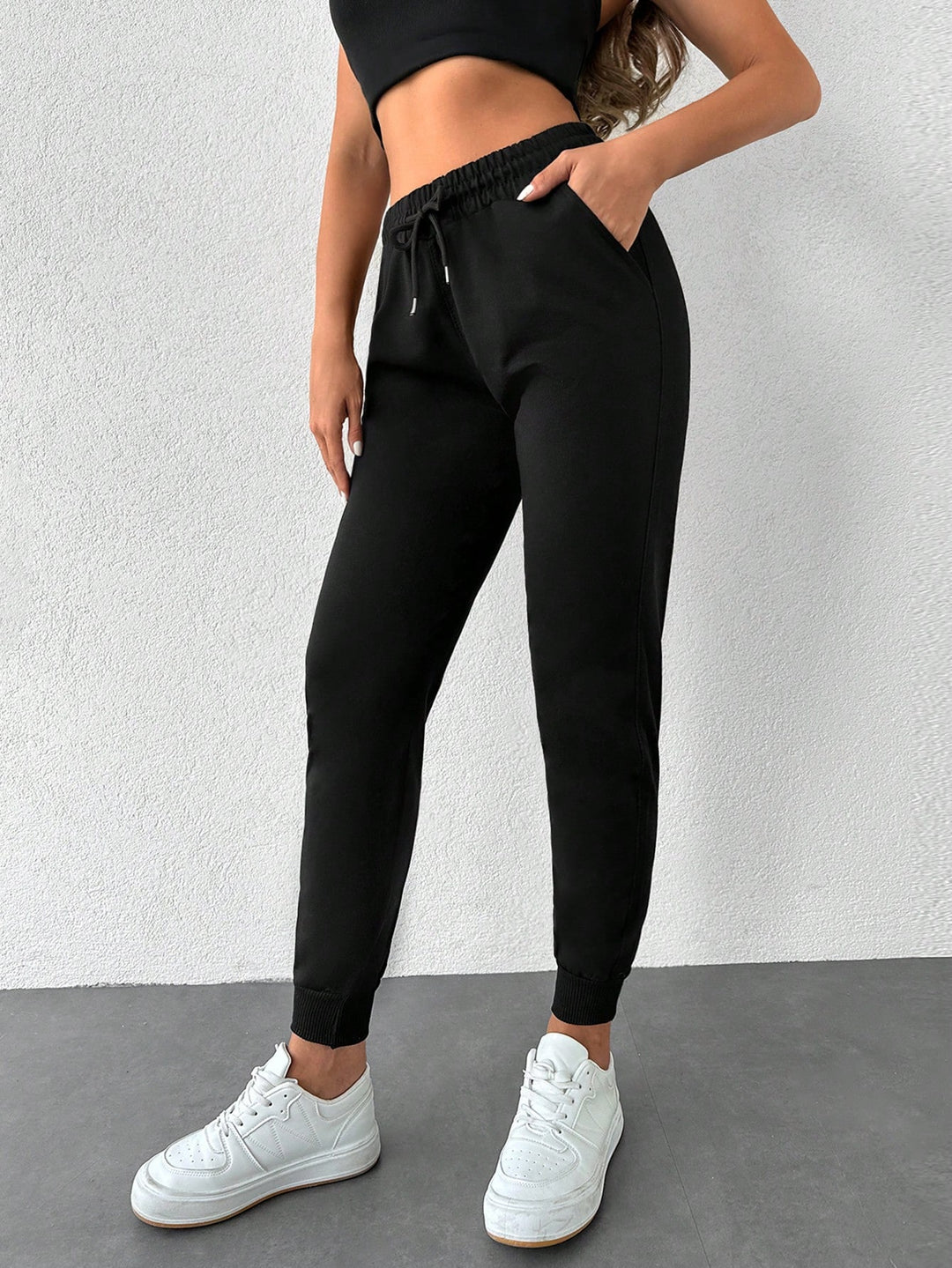 Pantaloni SHEIN, negru