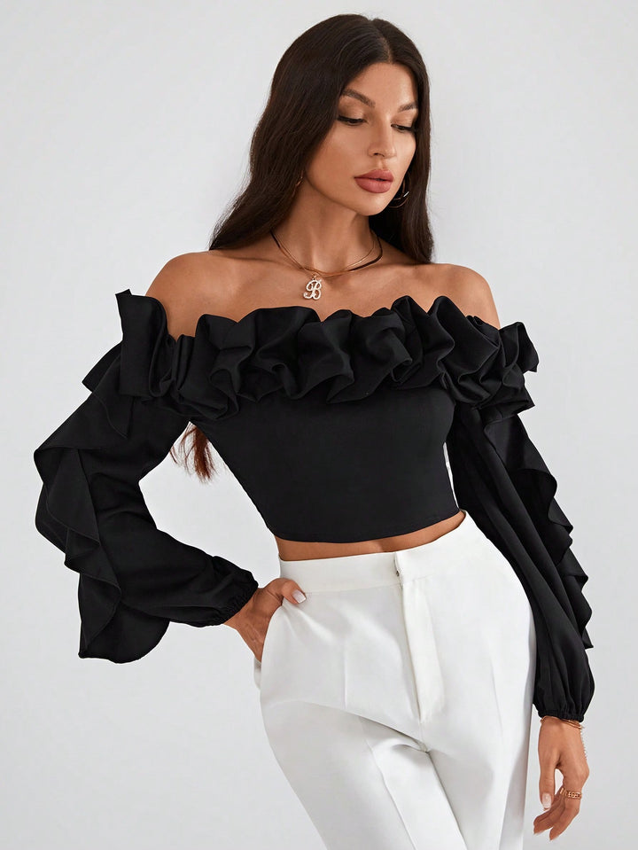 Top decupat cu volane SHEIN, negru