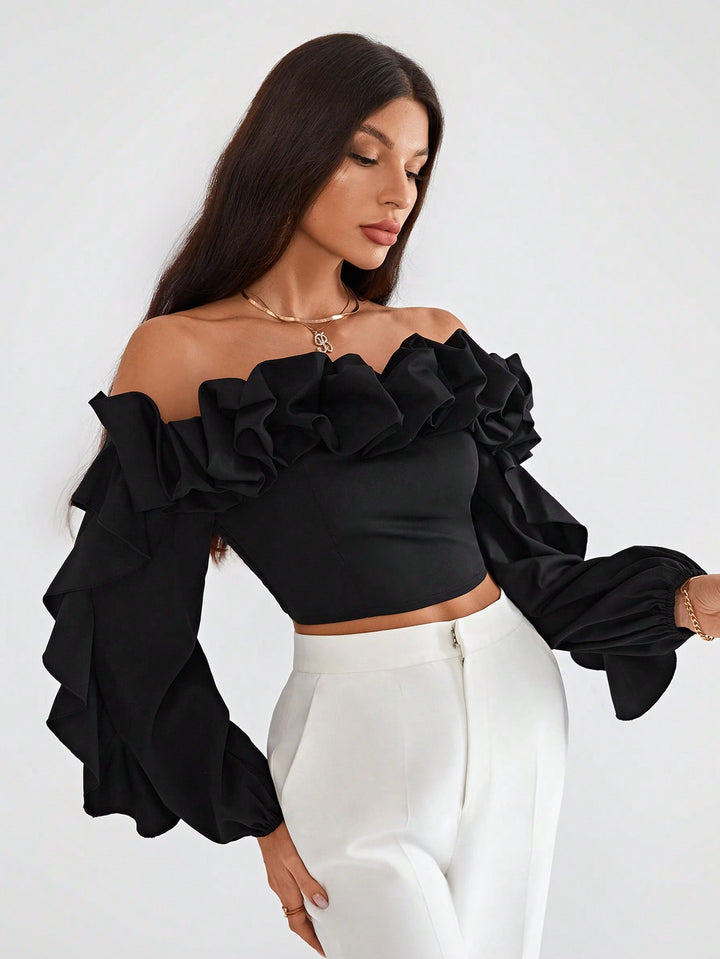 Top decupat cu volane SHEIN, negru