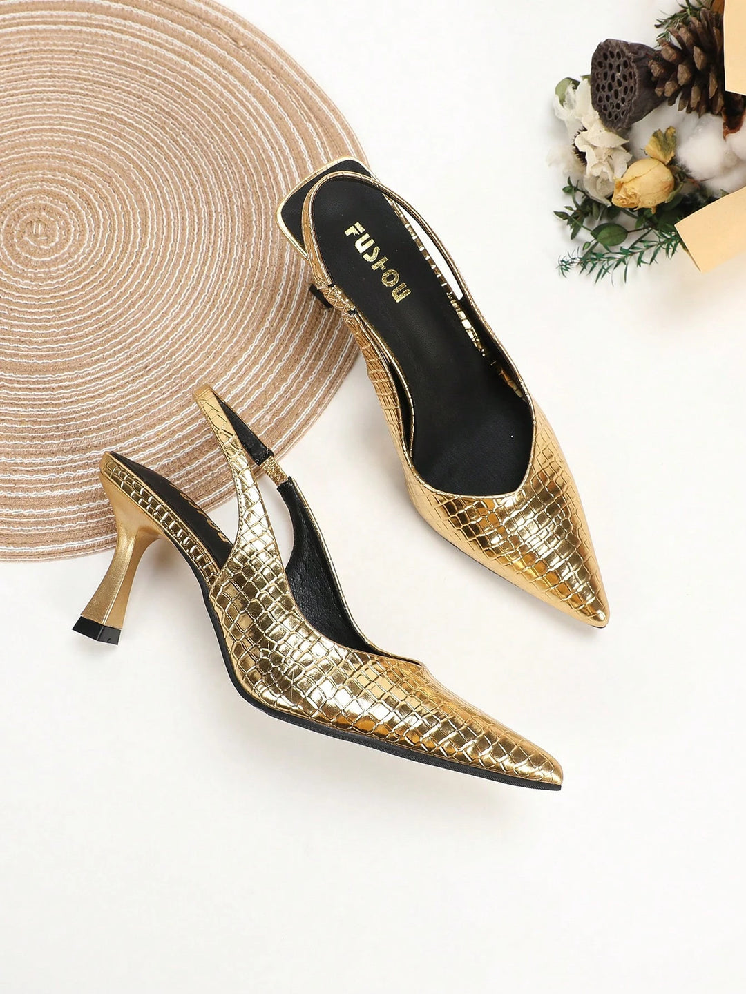 Pantofi cu toc SHEIN, auriu