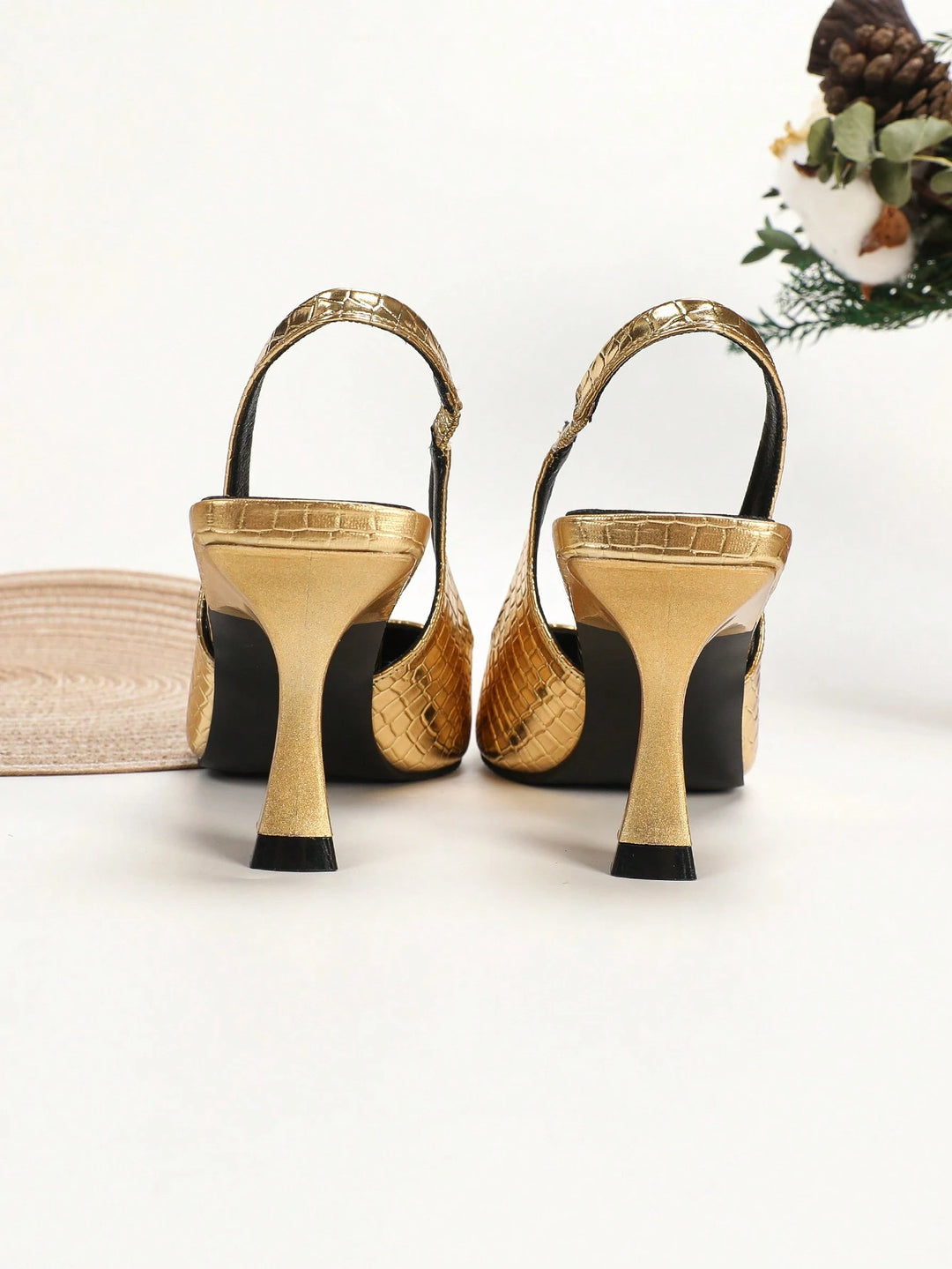 Pantofi cu toc SHEIN, auriu