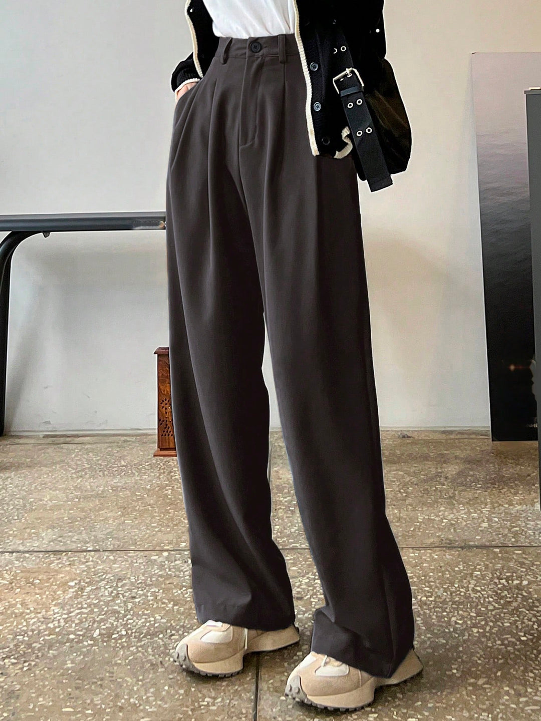 Pantaloni SHEIN, maro