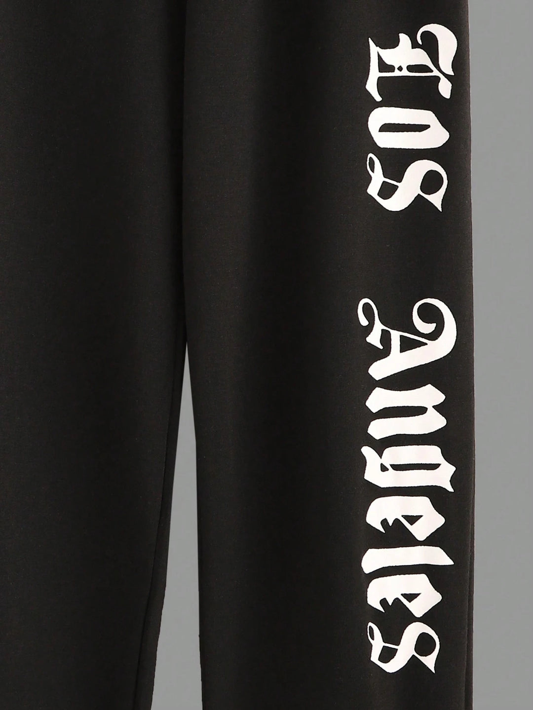 SHEIN együttes, fekete