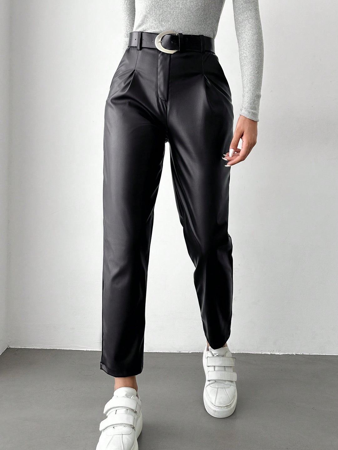 Pantaloni SHEIN, negru