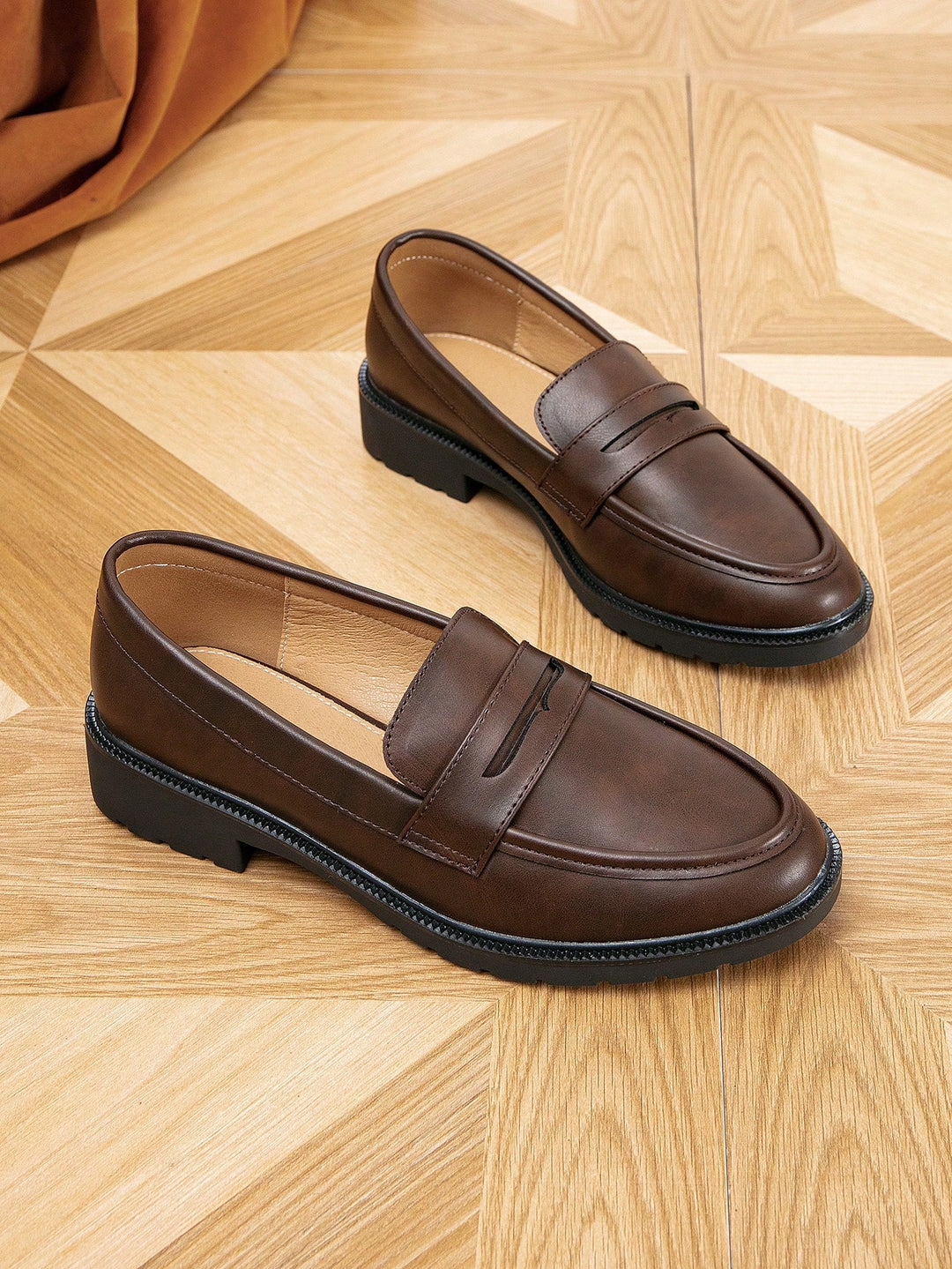 Balerini SHEIN, bronz