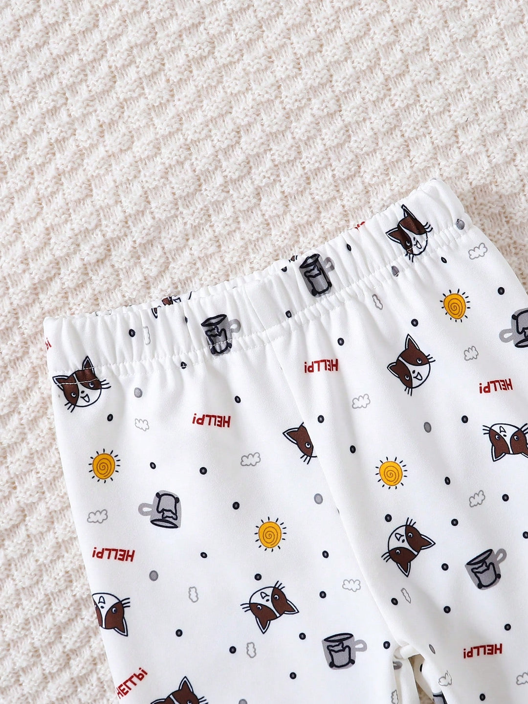 Compleu pijamale SHEIN, mix culori