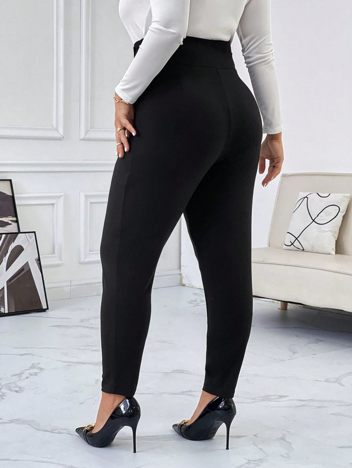 Pantaloni SHEIN, negru