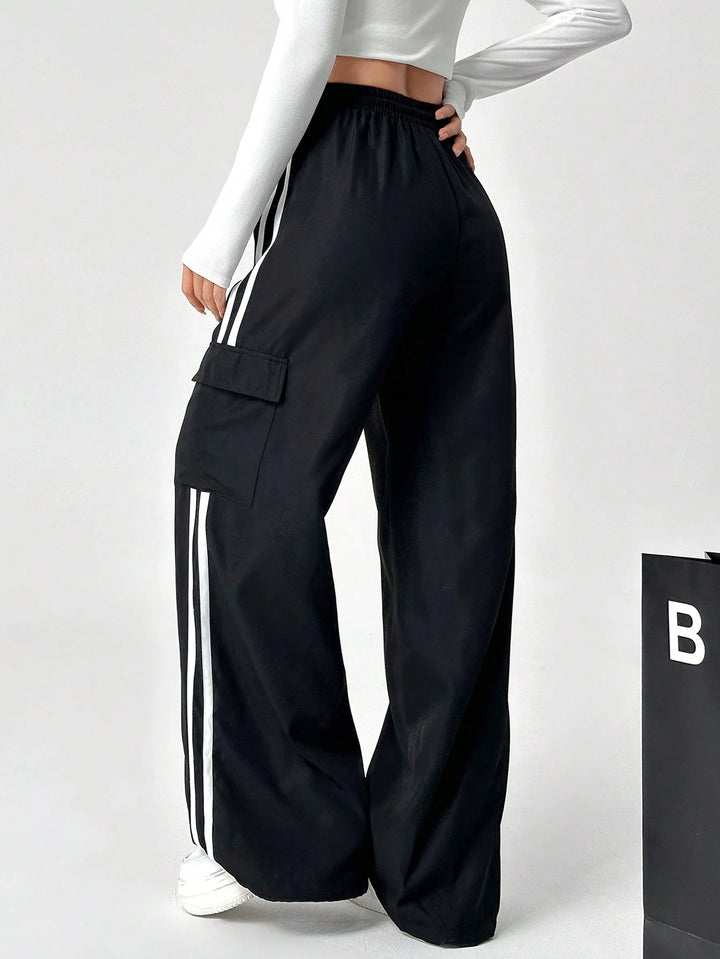 Pantaloni SHEIN, negru