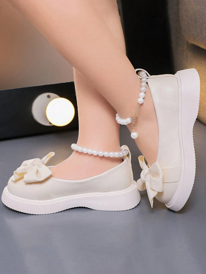 Pantofi SHEIN, crem