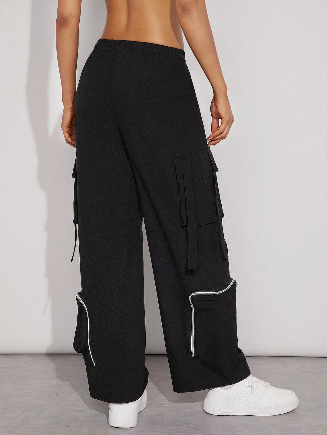 Pantaloni SHEIN, negru