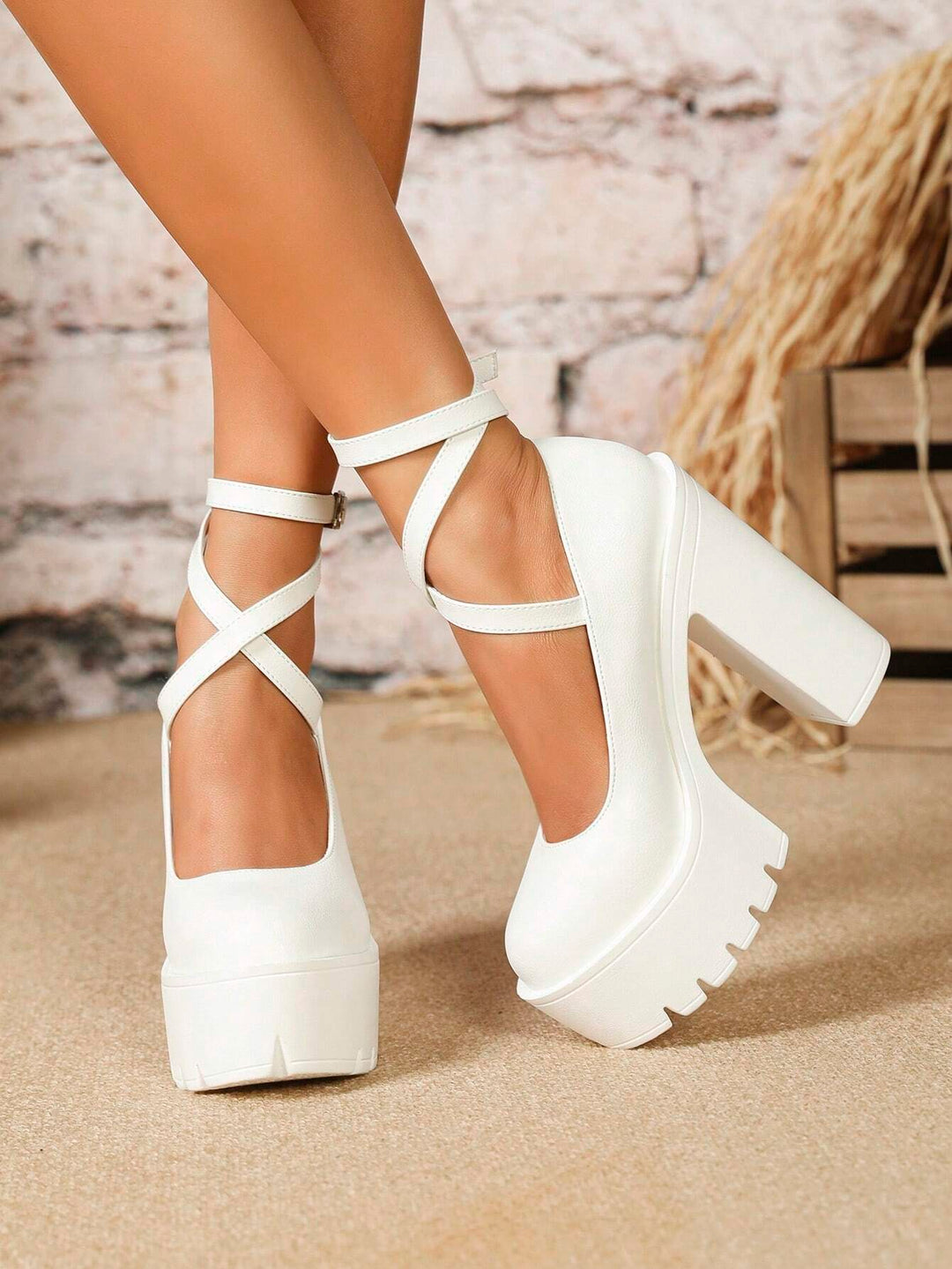 Pantofi cu toc SHEIN, alb