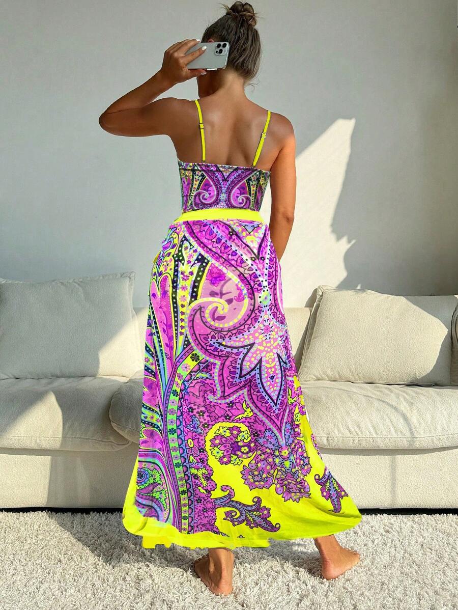 Set costum de baie SHEIN, mix culori