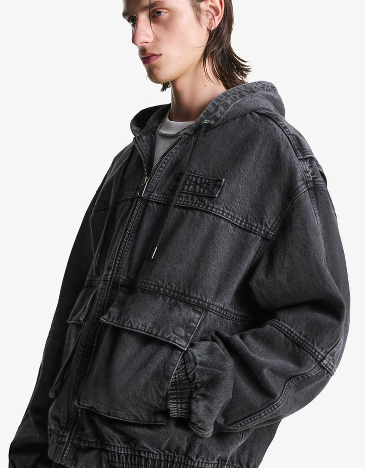 Dzseki BERSHKA, fekete