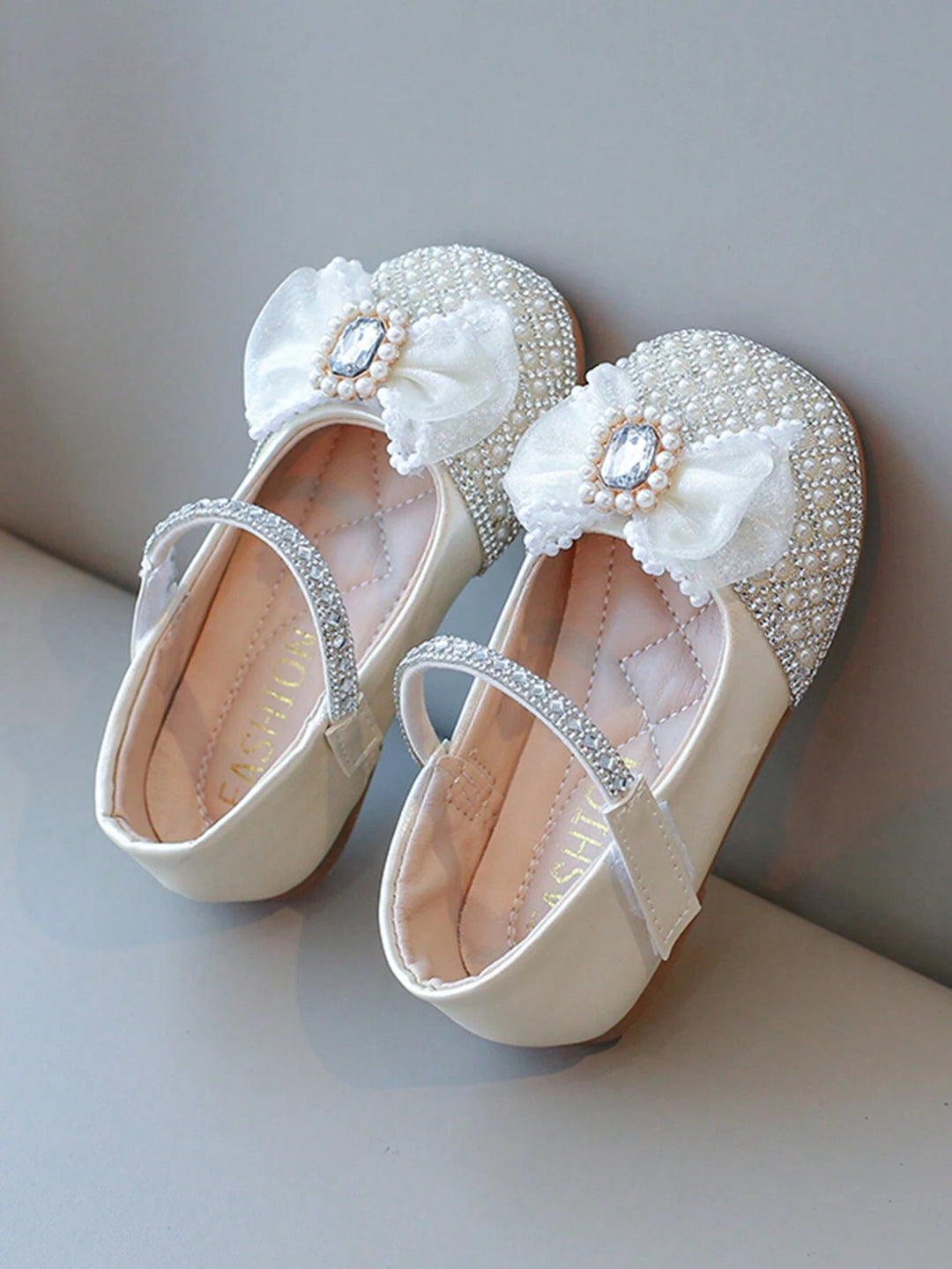 Pantofi SHEIN, alb
