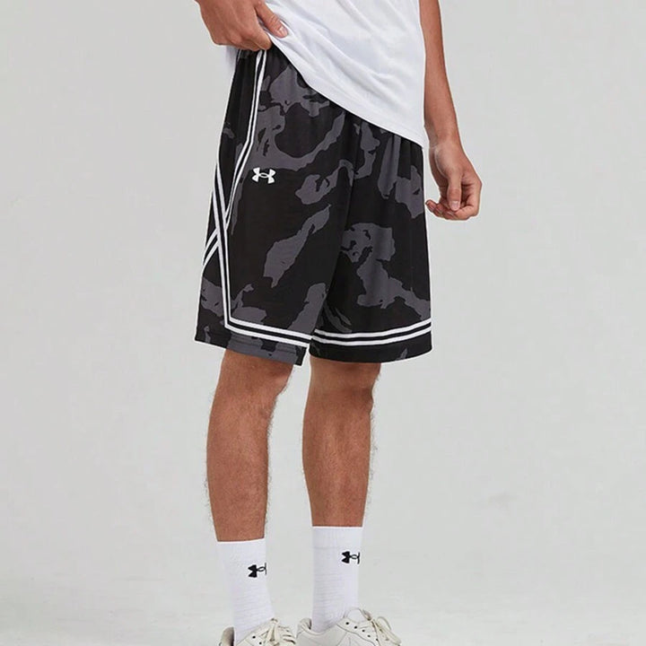 Pantaloni scurți UNDER ARMOUR, mix culori