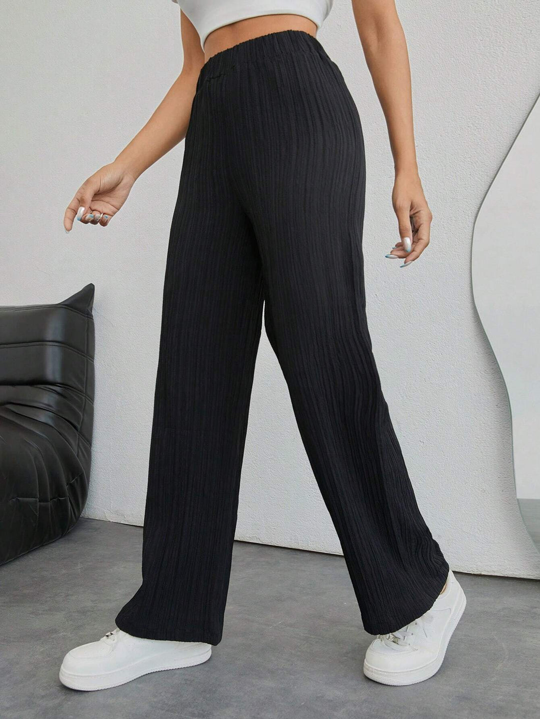 Pantaloni SHEIN, negru