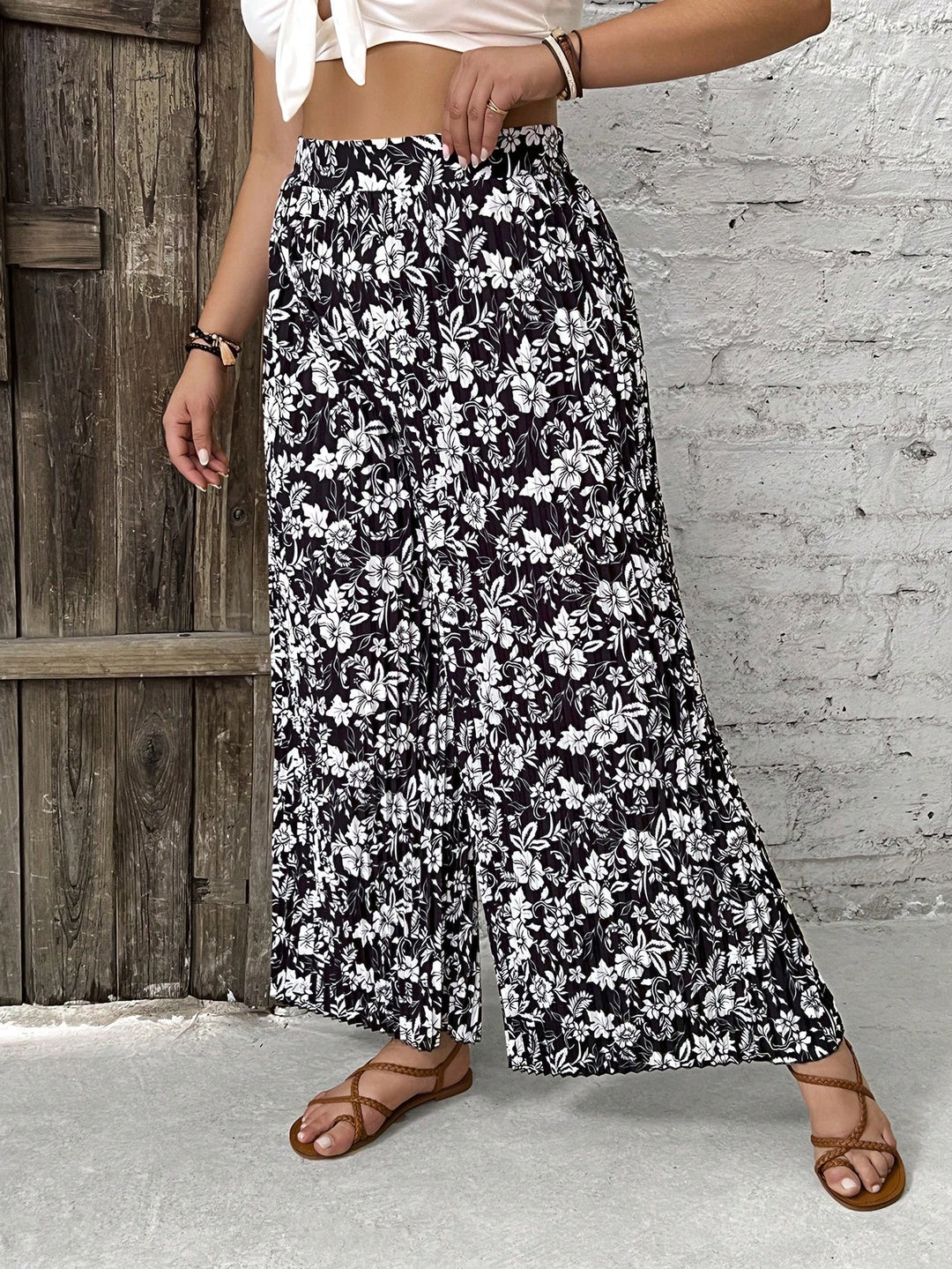 Pantaloni SHEIN, negru