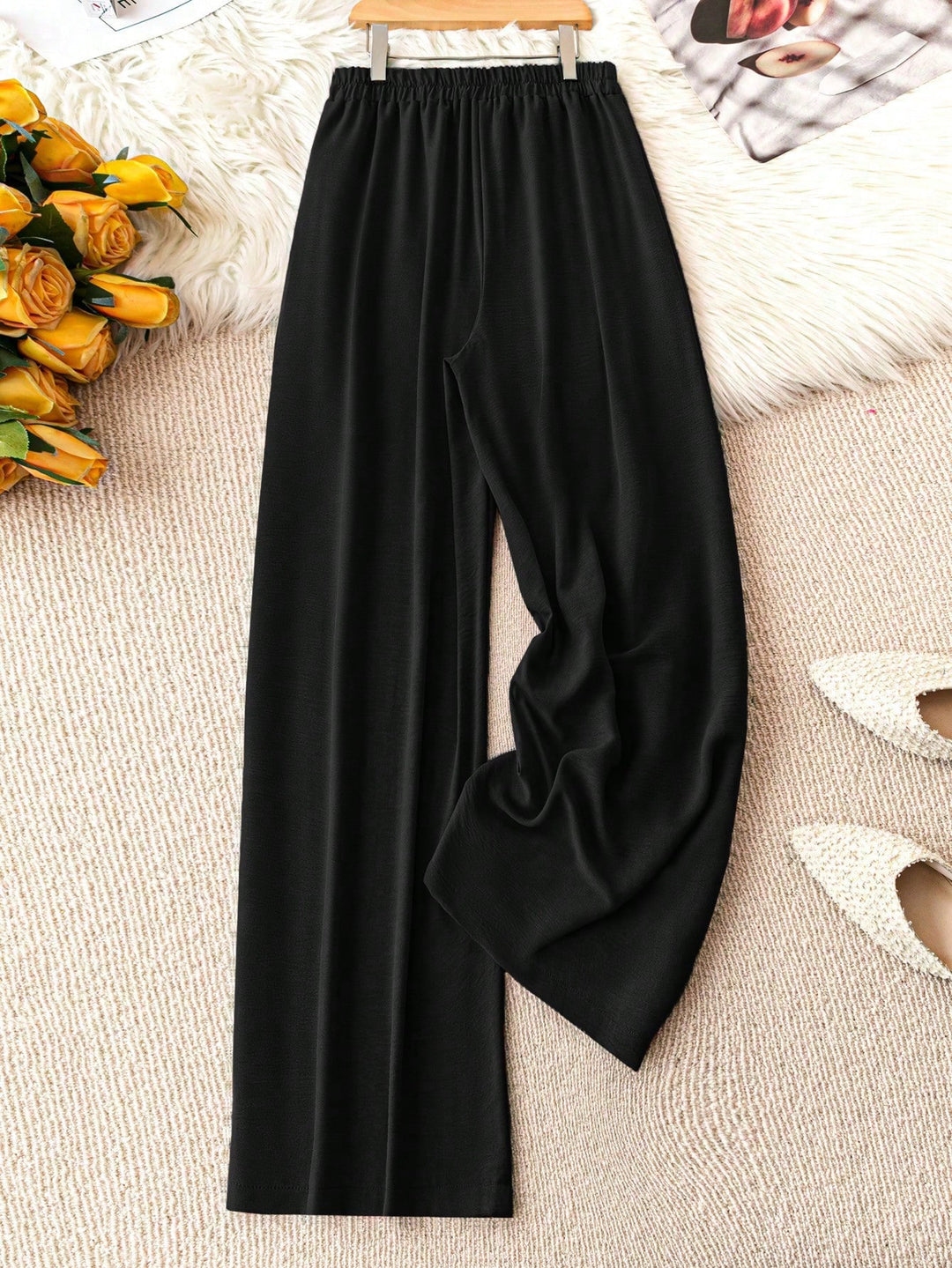 Pantaloni SHEIN, negru