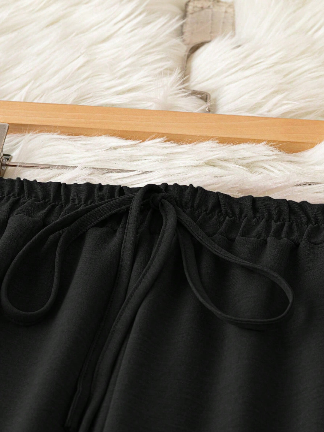Pantaloni SHEIN, negru