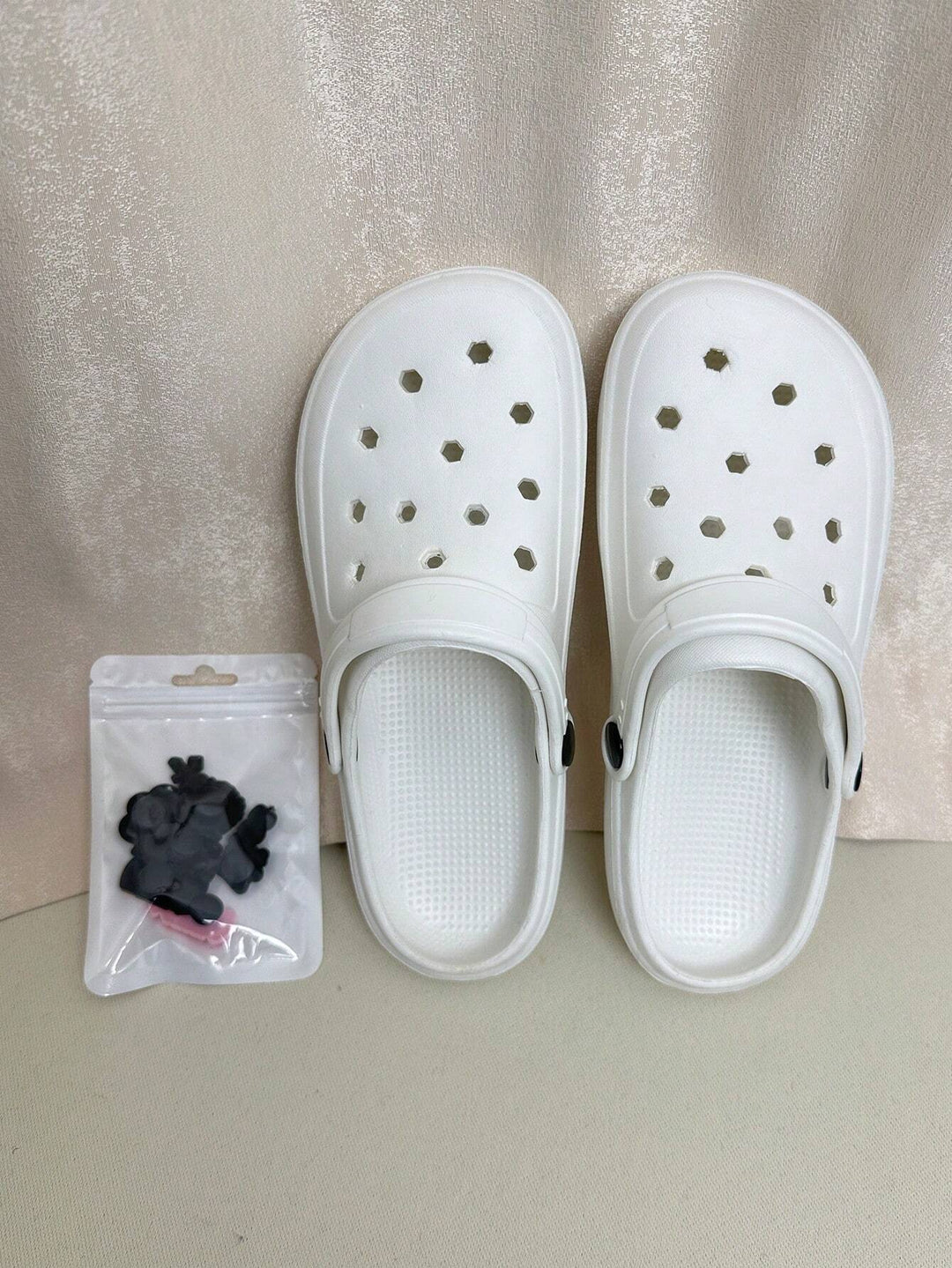 SHEIN papucs, fehér