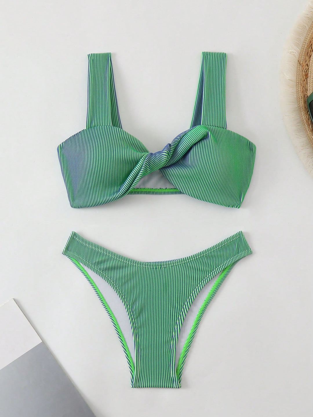 Set bikini SHEIN, verde