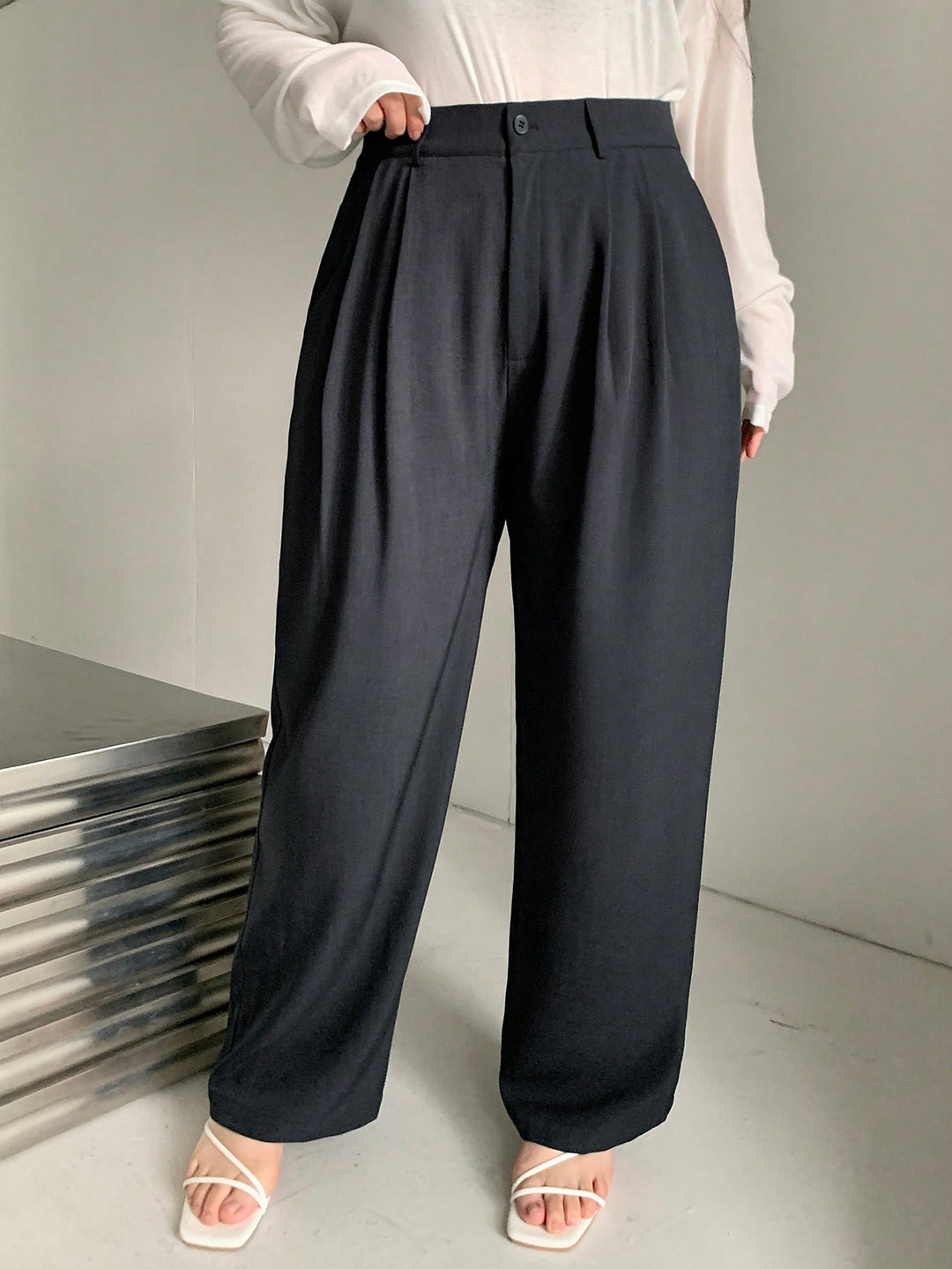 Pantaloni SHEIN, gri