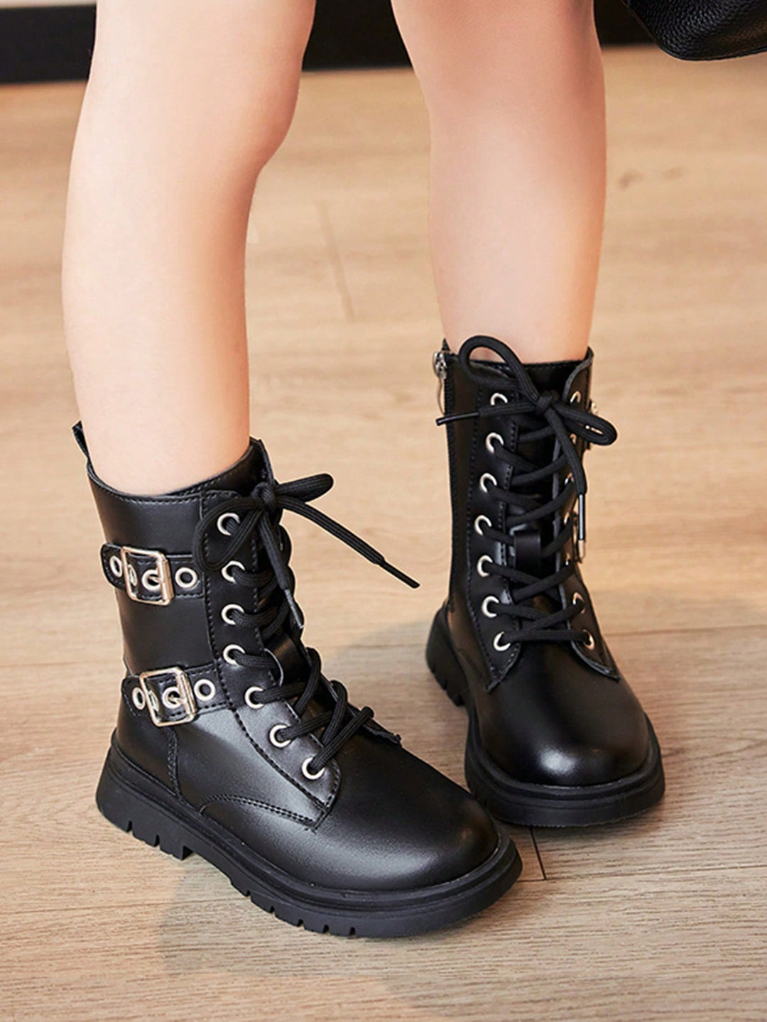 SHEIN Csizma