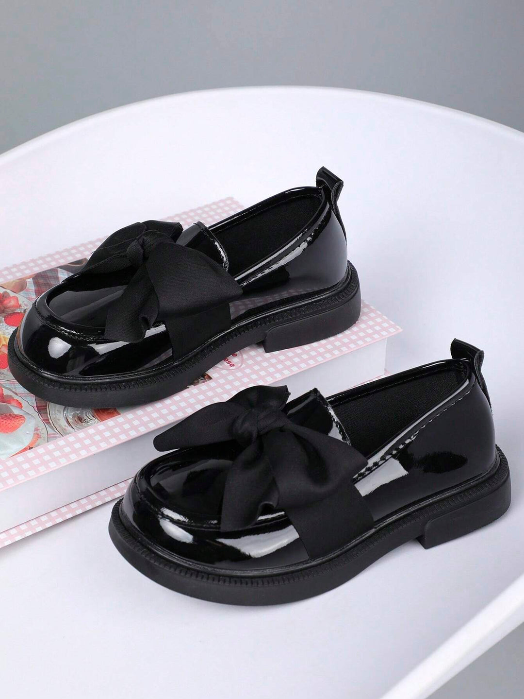 Pantofi SHEIN, negru