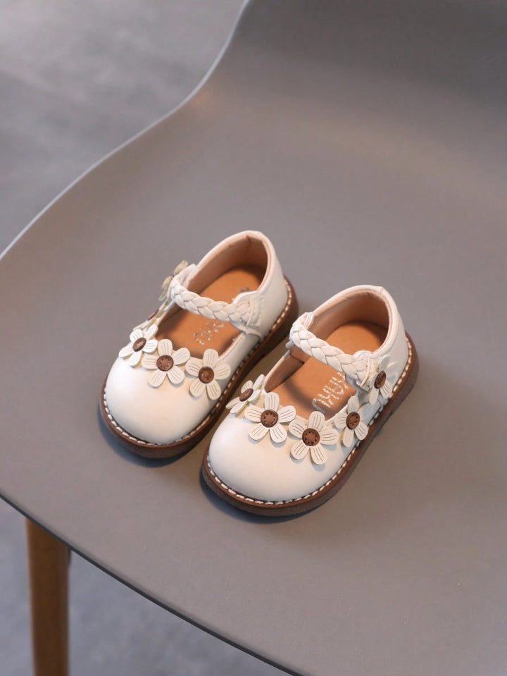 Pantofi SHEIN, crem