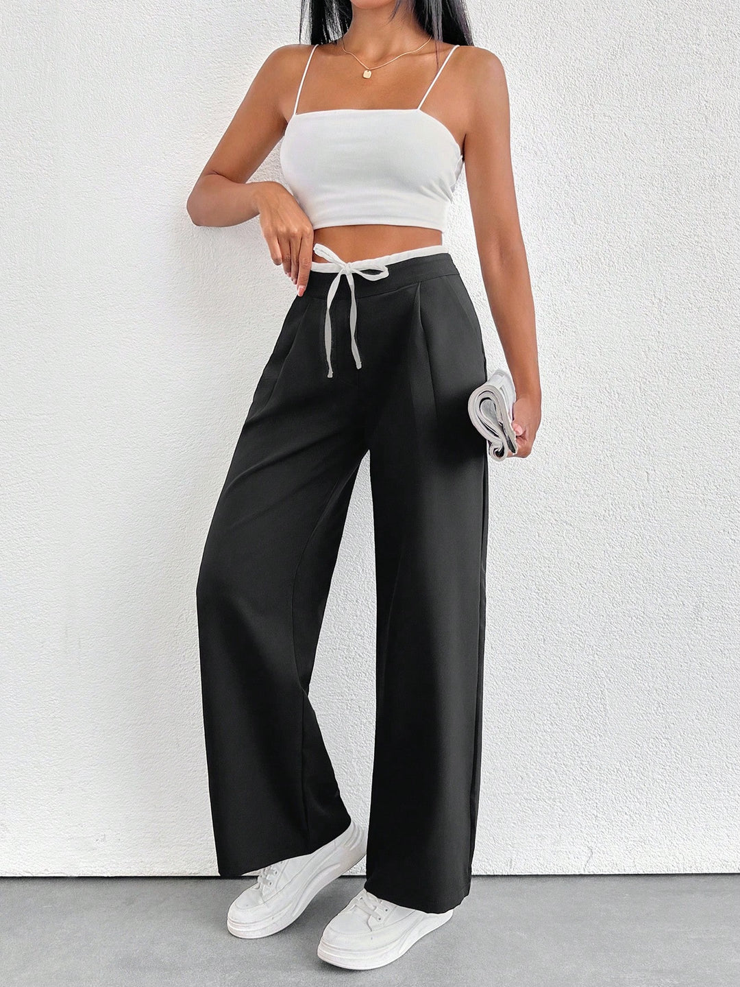 Pantaloni SHEIN, negru