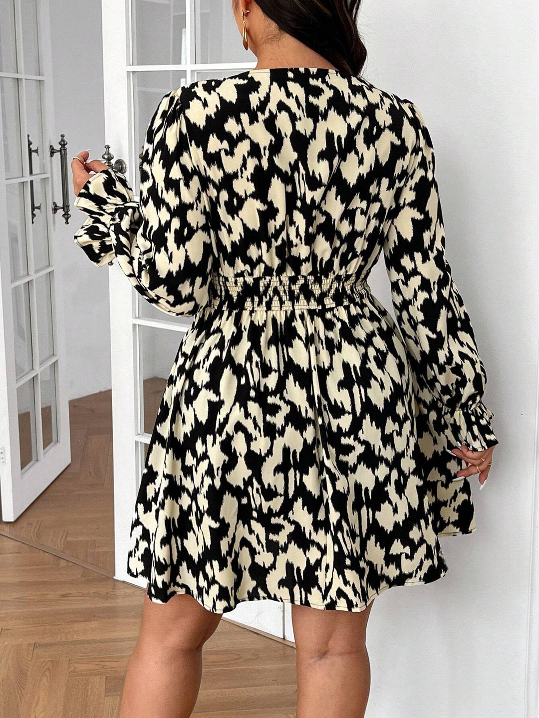 Rochie mini Shein Curve+, mix culori.