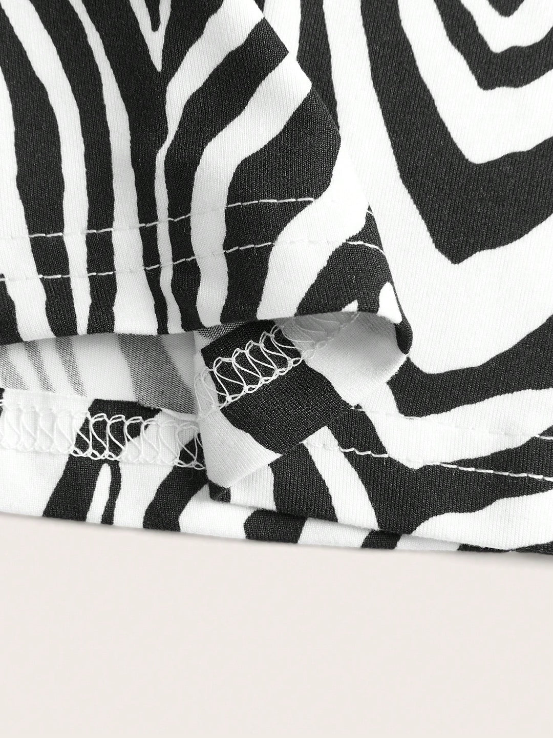 Pantaloni SHEIN, mix culori