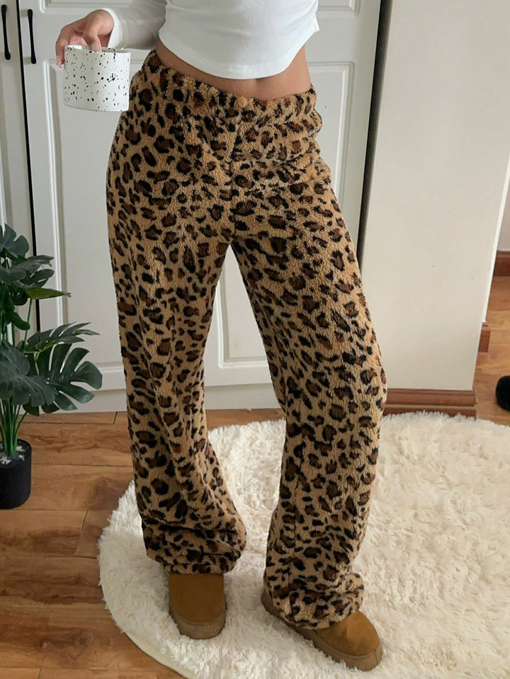 Pantaloni SHEIN, maro