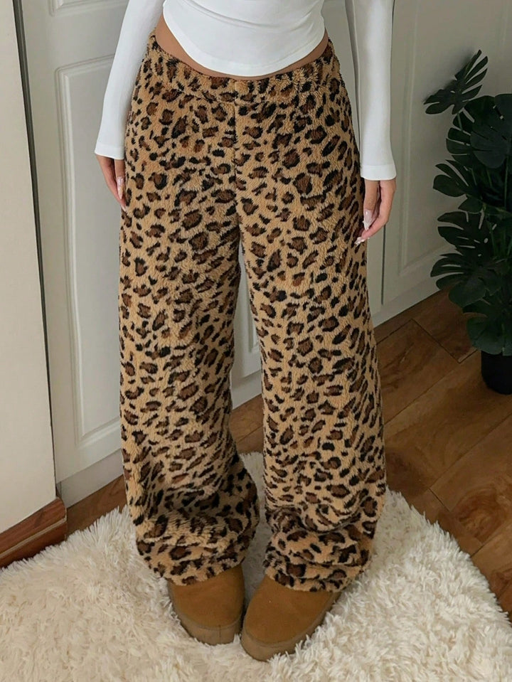 Pantaloni SHEIN, maro