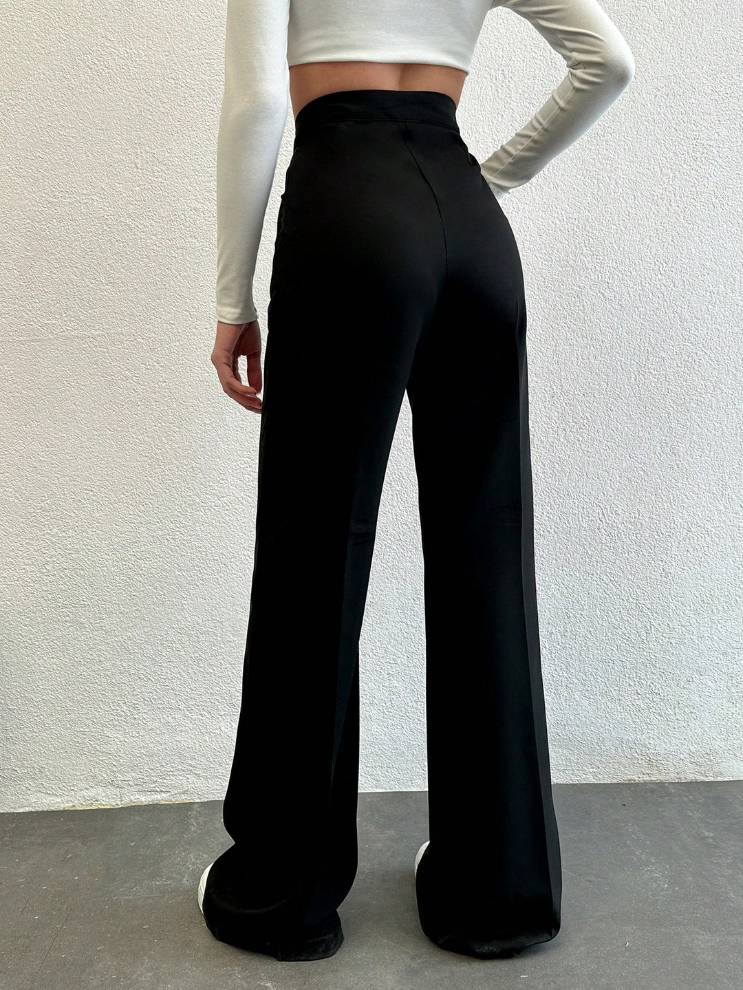Pantaloni SHEIN, negru