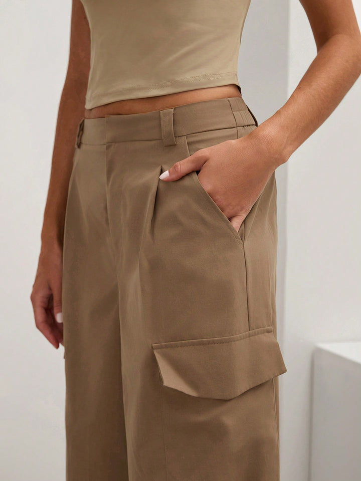 Pantaloni SHEIN, maro