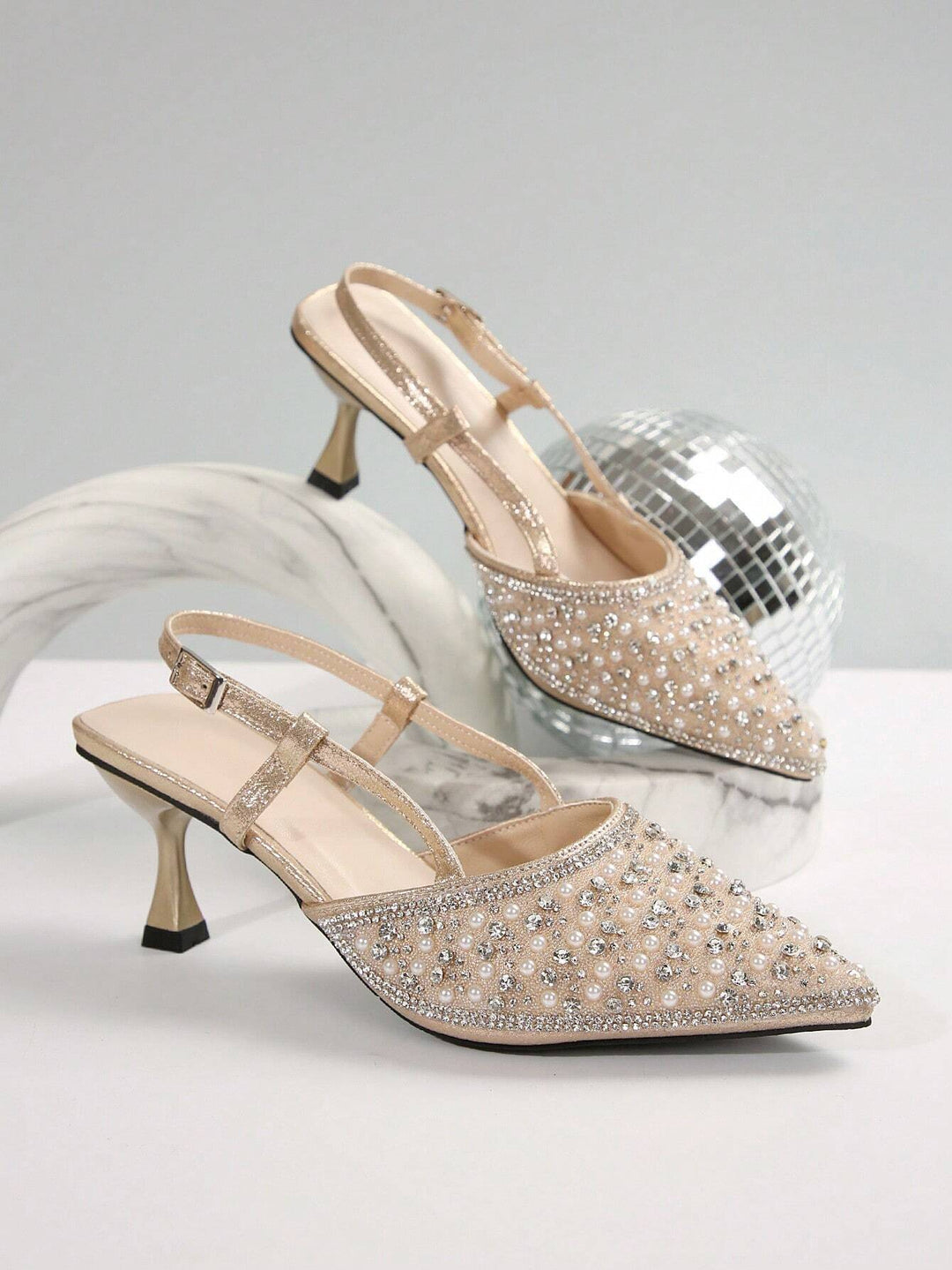 Pantofi cu toc SHEIN, crem