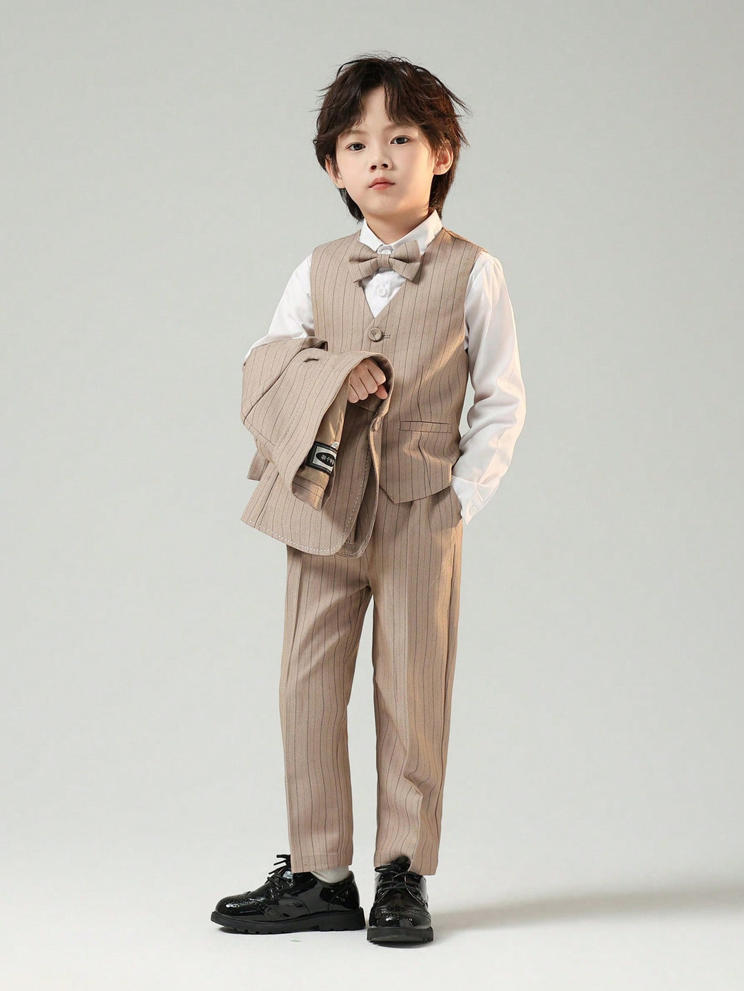 Costum SHEIN, kaki